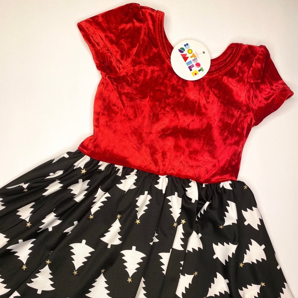 Nwt 2T Christmas dot dot smile dress